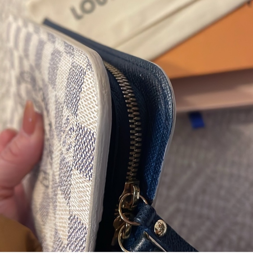 Louis Vuitton Damier Azur Voyages Organizer/Wallet - Picture 8 of 11
